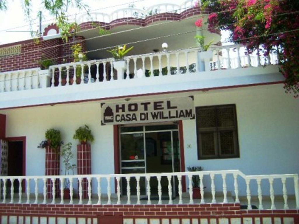 Hotel Casa Di William Khajurāho Екстериор снимка